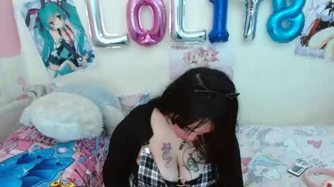 Snapshot of looltalizekatana chatting on 12-02-24, 08:30 alize online show from 12-02-24, 08:30