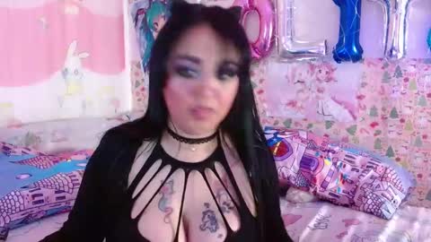 Snapshot of looltalizekatana chatting on 01-26-25, 06:59 alize online show from 01-26-25, 06:59