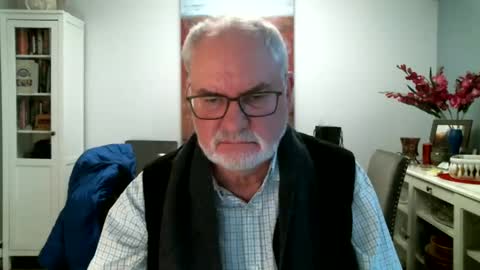 Snapshot of loop102 chatting on 02-13-25, 05:58 loop102 online show from 02-13-25, 05:58