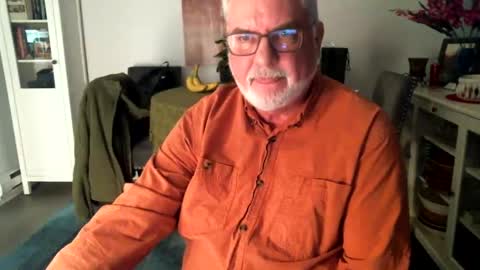 Snapshot of loop102 chatting on 02-26-25, 02:15 loop102 online show from 02-26-25, 02:15