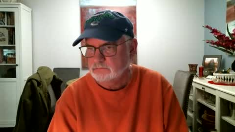 Snapshot of loop102 chatting on 03-08-25, 01:06 loop102 online show from 03-08-25, 01:06