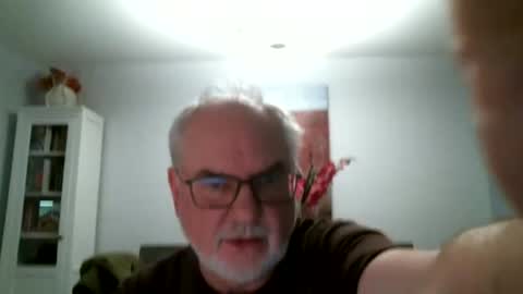 Snapshot of loop102 chatting on 05-01-26, 05:50 loop102 online show from 05-01-26, 05:50