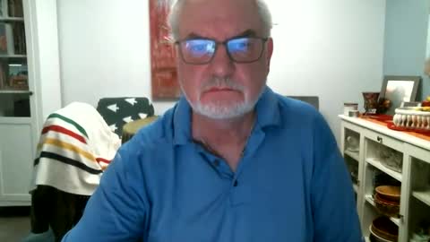 Snapshot of loop102 chatting on 05-10-26, 04:12 loop102 online show from 05-10-26, 04:12