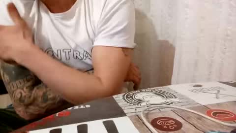 lora699 online show from 02-07-25, 11:24