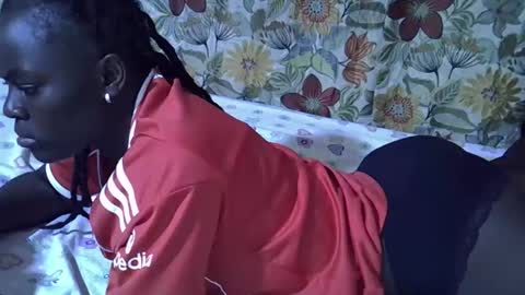 Snapshot of lora_amor chatting on 04-25-26, 02:47 lora_amor online show from 04-25-26, 02:47
