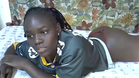 Snapshot of lora_amor chatting on 06-06-26, 01:38 lora_amor online show from 06-06-26, 01:38