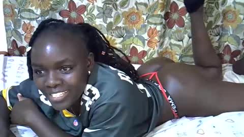Snapshot of lora_amor chatting on 06-11-26, 02:53 lora_amor online show from 06-11-26, 02:53
