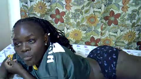 Snapshot of lora_amor chatting on 06-21-26, 11:51 lora_amor online show from 06-21-26, 11:51