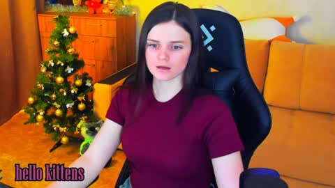 Lora Cain online show from 12-20-24, 02:16