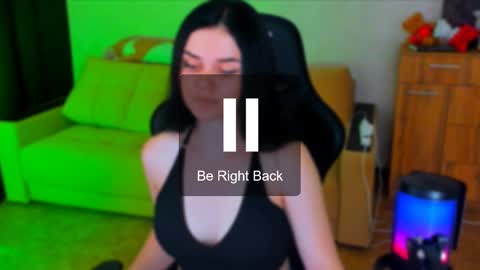 Lora Cain online show from 02-10-25, 02:59