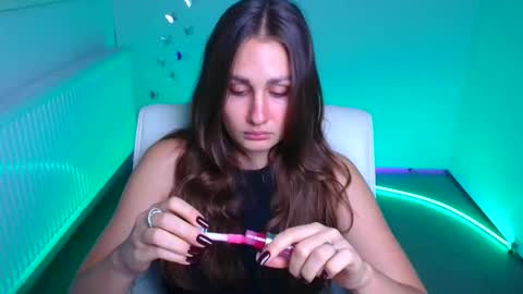 Lora online show from 10-02-25, 05:36