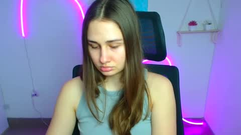 Lora online show from 03-09-26, 06:28