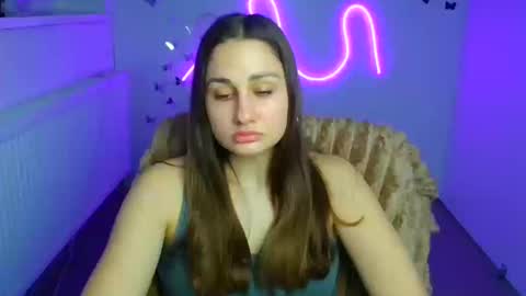 Lora online show from 03-13-26, 07:04