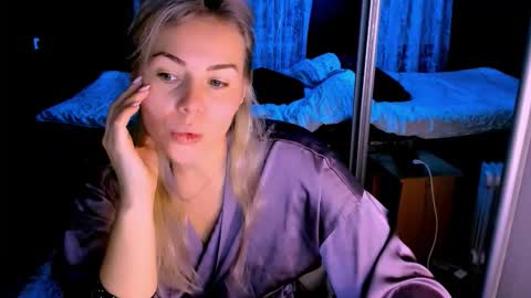 Lora online show from 10-02-25, 02:18