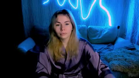 Lora online show from 12-19-25, 03:24