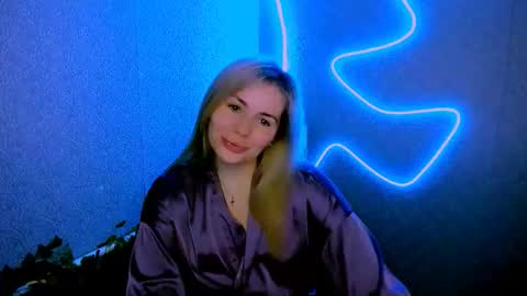 Lora online show from 02-13-26, 03:13