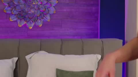 Snapshot of loradevine chatting on 02-13-26, 08:49 Lora online show from 02-13-26, 08:49