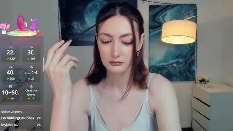 Lora online show from 11-06-25, 11:22