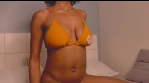 Snapshot of loraforreal chatting on 10-05-25, 01:59 Blackcat online show from 10-05-25, 01:59