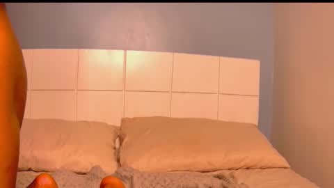 Snapshot of loraforreal chatting on 11-27-25, 05:09 Blackcat online show from 11-27-25, 05:09