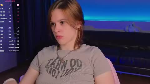Snapshot of lorapuffs chatting on 07-19-26, 04:33 Lora online show from 07-19-26, 04:33