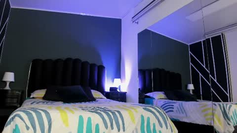 Snapshot of lorbeer_owo chatting on 08-05-26, 05:43 L A U R E L online show from 08-05-26, 05:43