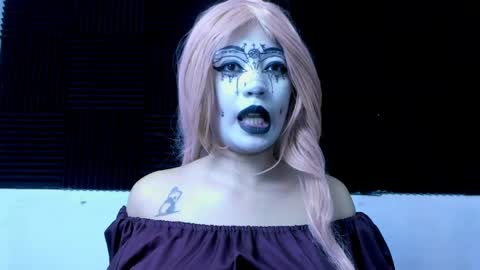 Lore Depp online show from 04-05-26, 05:04