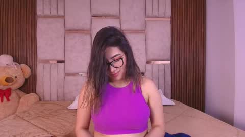  Lorein  online show from 12-02-25, 09:10