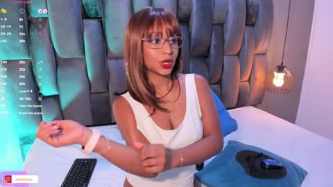 Lorena Vieira  online show from 01-24-25, 10:19