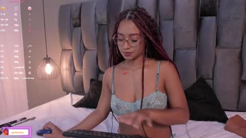 Lorena Vieira  online show from 02-23-25, 10:53