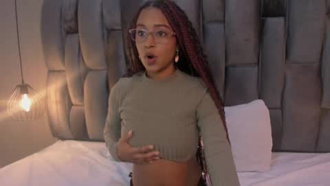 Lorena Vieira  online show from 03-07-25, 07:27