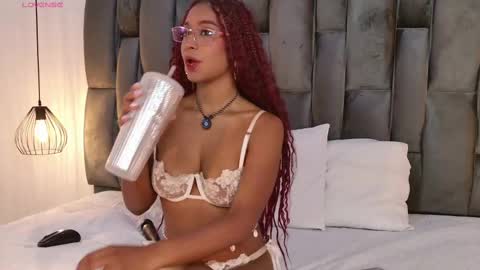 Lorena Vieira  online show from 09-29-25, 12:16