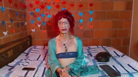 Snapshot of lorenacapelli chatting on 09-27-25, 12:21 Lorena Capelli online show from 09-27-25, 12:21