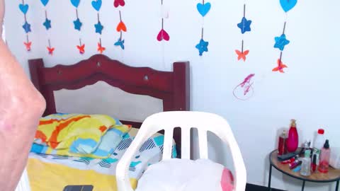 Snapshot of lorenacapelli chatting on 02-25-26, 01:43 Lorena Capelli online show from 02-25-26, 01:43