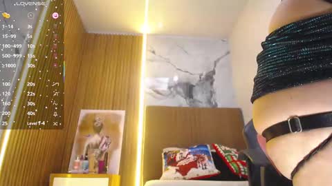 Snapshot of lorenadavies chatting on 11-27-25, 01:35 lorenadavies online show from 11-27-25, 01:35