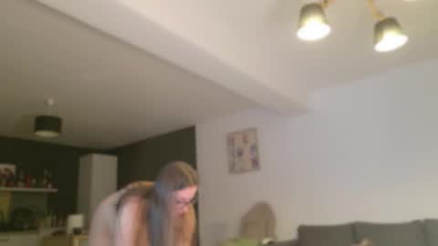 Snapshot of lorennameliyy chatting on 10-08-25, 07:22 Amelia online show from 10-08-25, 07:22