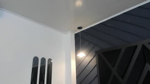  L O R E N Z O  Thumbs Up help  online show from 02-01-25, 11:58