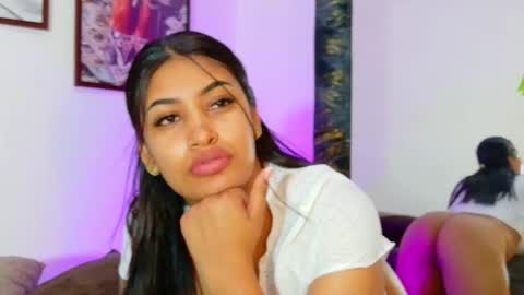 loretahorny online show from 02-06-26, 01:36