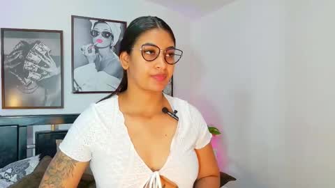 loretahorny online show from 02-24-26, 12:36