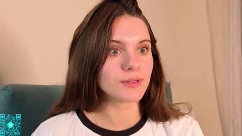 Snapshot of lorettadunnelli chatting on 09-29-25, 05:51 Chloe for Fan BlackHole online show from 09-29-25, 05:51