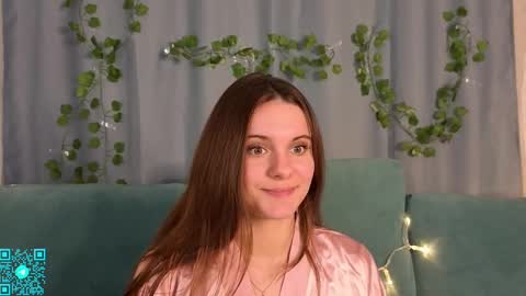 Snapshot of lorettadunnelli chatting on 10-03-25, 06:38 Chloe for Fan BlackHole online show from 10-03-25, 06:38