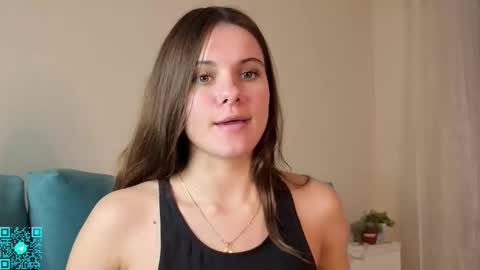 Snapshot of lorettadunnelli chatting on 10-12-25, 05:23 Chloe for Fan BlackHole online show from 10-12-25, 05:23