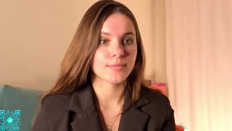 Snapshot of lorettadunnelli chatting on 11-23-25, 05:35 Chloe for Fan BlackHole online show from 11-23-25, 05:35