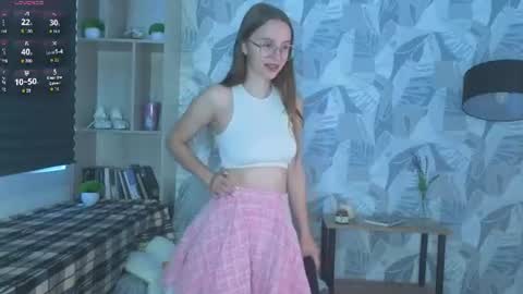 Snapshot of lorettedarsi chatting on 07-09-26, 01:09 lorettedarsi online show from 07-09-26, 01:09