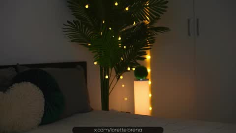 Snapshot of lorettelorenaa chatting on 10-14-25, 04:46 LoretteLorena online show from 10-14-25, 04:46