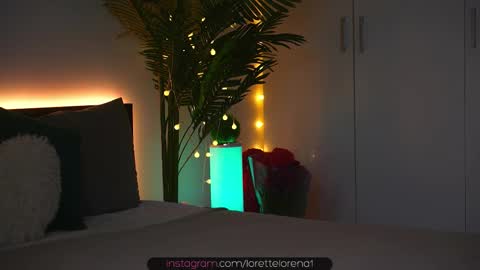 Snapshot of lorettelorenaa chatting on 10-21-25, 04:57 LoretteLorena online show from 10-21-25, 04:57