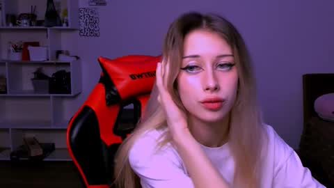 Lori online show from 11-13-25, 08:19