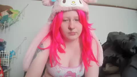 Snapshot of loricritter2 chatting on 03-01-25, 04:44 Lori Critter online show from 03-01-25, 04:44