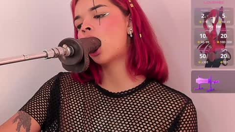 Snapshot of lorraine_williams_ chatting on 01-30-25, 05:39 lore online show from 01-30-25, 05:39