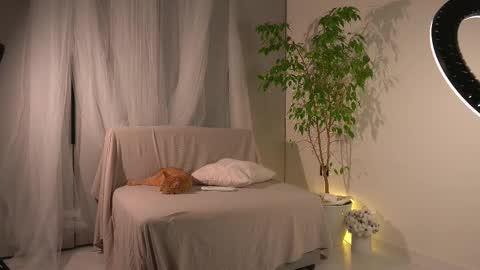 Snapshot of lorrie_love_story chatting on 11-24-25, 11:21 Lorrie online show from 11-24-25, 11:21